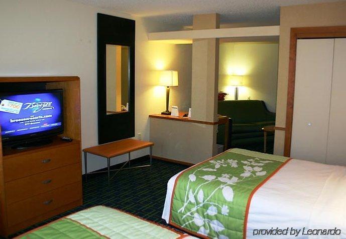 Fairfield Inn & Suites Cleveland Avon Camera foto